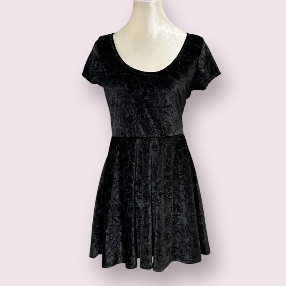 banana lemon Black Velvet Floral Burnout Skater Dress Size M Keyhole Back